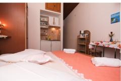 Apartmani dominovic-Mladinov  Apartman 4 – studio foto 5