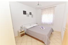 Apartmani Lovre Apartman 3 – A4+2 foto 3