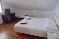 Apartmani Nada Apartman 3 – A3 -crveni foto 2