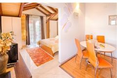 Apartmani Rita Apartman 2 – Narančasti foto 1