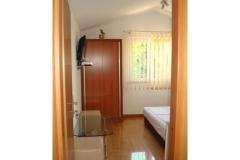 Apartmani Villa Niko Bol Soba 5: (2+0) – Soba foto 1