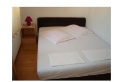 Apartmani Villa Niko Bol Soba 5: (2+0) – Soba foto 4