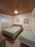 Apartmani Leona Apartman 2: (3+1) – Lana foto 1