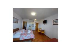 Apartmani Čikeš Apartman 5 – žuti - A3 foto 2