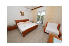 Apartmani Ribičić Brela Soba 5 – Soba 3 foto 1