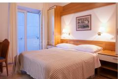 Beachfront Brela Apartmani Soba 5 – Ljubica V foto 3