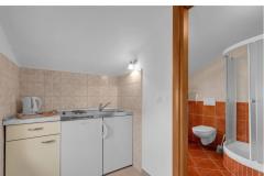 Pine Canopy Studios and Apartmani Apartman 9 – A10 foto 5