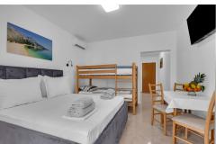 Pine Canopy Studios and Apartmani Apartman 12: (2+2) – Pine A3 foto 5