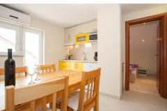 Apartmani Jadranovo Apartman 4 – A3 - 2 foto 1
