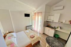 Apartmani Villa Ivan Drvenik Apartman 7 – Studio 8 foto 3