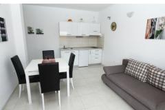 Apartmani Roje Sv. Filip i Jakov Apartman 1 – A1 foto 1