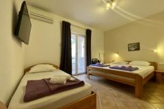 Apartmani Grozdana Apartman 4 – A3+2 foto 5