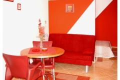 Apartmani Deak Komarna Apartman 2 – BR.2crveni foto 2