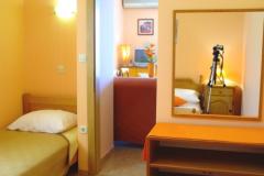 Apartmani Deak Komarna Apartman 3 – AP3naranča foto 4