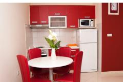 Apartmani Komarna Apartman 2 – A2-CRVENI foto 2
