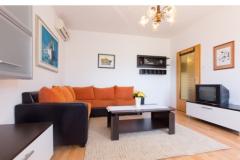Apartmani Nino Apartman 1: (4+2) – prizemlje foto 1