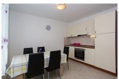 Apartmani Željko-Baška Apartman 2 – A2- I KAT foto 1