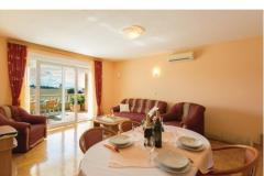 Apartmani Begić Apartman 4 – App 3(2+2) foto 1