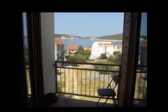 Apartmani Dinko s grijanim bazenom Apartman 3 – A2+2 foto 4
