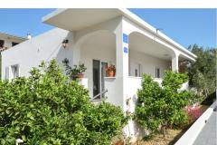Apartmani Nina Apartman 4: (4+1) – House Mery foto 2