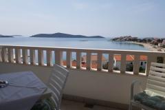 Apartmani Villa MANDINA sa bazenom Apartman 2 – A4 foto 5