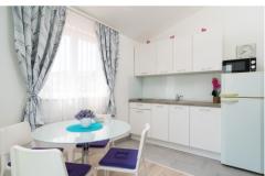 BayBeach Apartmani Sevid Apartman 1 – a1 foto 2
