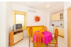 Apartmani Vila Nena sa bazenom Apartman 2 – APP2 foto 5