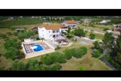POOL HOUSE STIPE Apartman 1 – POOL HOUSE foto 3