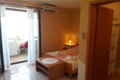 Arka Apartmani Soba 5 – soba1 foto 3