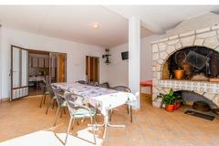 Kuća za odmor  Nada Apartman 1: (8+1) – Kuća foto 2
