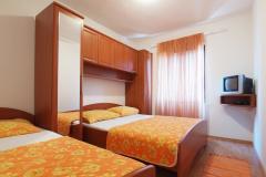 Apartmani Felice Apartman 4: (2+1) – Oleander foto 3