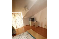 Apartmani Dino Apartman 2 – Green foto 2