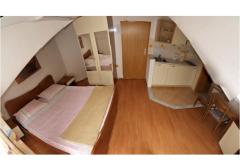 Apartmani Dino Apartman 3 – Yellow foto 1