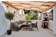 Villa Lili Apartman 2 – Pent. Dora foto 1