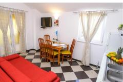 Apartmani Martina Apartman 2 – crno-bijel foto 1