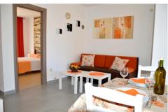 Apartmani Monika Apartman 2: (4+1) – narancasti foto 3