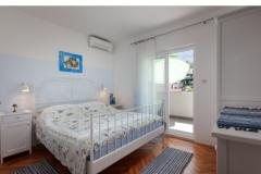 Apartmani Holiday Apartman 1 – studio b foto 1