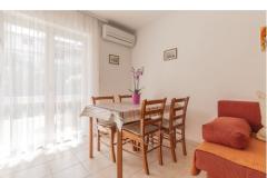 Kuća Ivan Apartman 2 – A2+2 foto 2