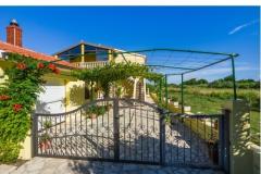 Apartmani Simoni Apartman 4 – houseyard foto 4