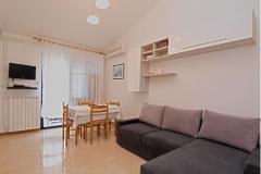Apartmani Alida Stinjan Apartman 1 – A 2+1 (+1) foto 1