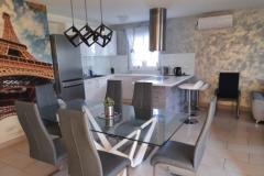 Apartmani FLOBI Apartman 1 – A 4+2 foto 1