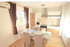 Home or Apts Miočić without owner Apartman 1 – Ap. 2+2 foto 2