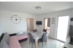 Home or Apts Miočić without owner Apartman 2 – Ap. 4+2 foto 3