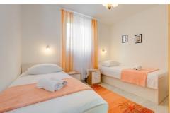 Apartmani Iva Apartman 1 – Garden foto 3