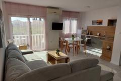 Apartmani Crnjac Apartman 4 – RUZMARIN foto 1