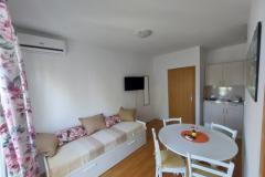 Apartmani Crnjac Apartman 1 – A2+2 foto 1