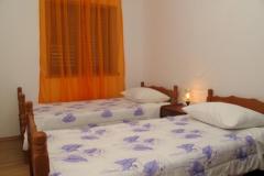 Agrotourism Galic (Park Krka) Apartman 3 – Ap 4 foto 1
