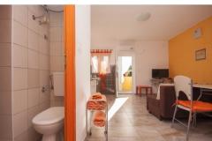 Apartman L Apartman 1 – narančasti foto 2