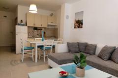 Laura apartmani Apartman 3 – Tirkizni foto 1