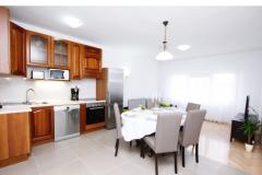Apartmani Perišić Apartman 2: (4+2) – MLADENA foto 1